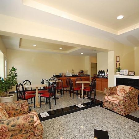 Millville Motorsports Inn And Suites Wnętrze zdjęcie